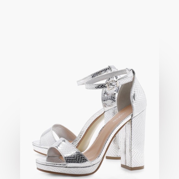 Wide Width Snake Metallic Platform Heels size 6US Boohoo - Picture 2 of 3